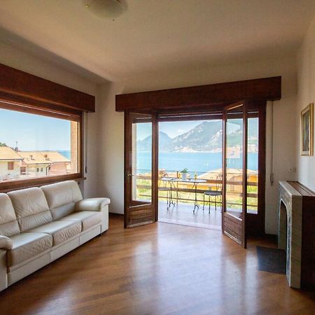 Villa Diana - Terrazza Sul Lago Assenza di Brenzone Exterior photo
